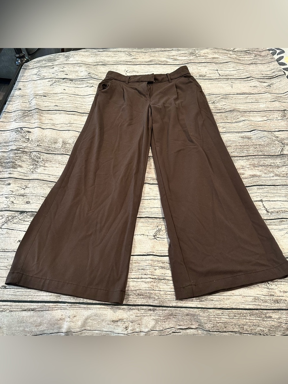 American Eagle Outfitters Wide-Leg Pleated Chocolate Brown Trousers Size 8
